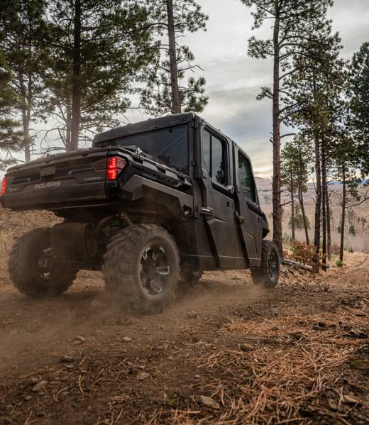 WebMedium_JPG-2026-orv-rgr-crew-xp-1000-northstar-texas-edition-blackcrystal-image-riding-POL10876-18315